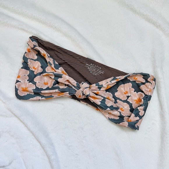 Acacia Baker Top in Mahalo Exclusive - Picture 1 of 3